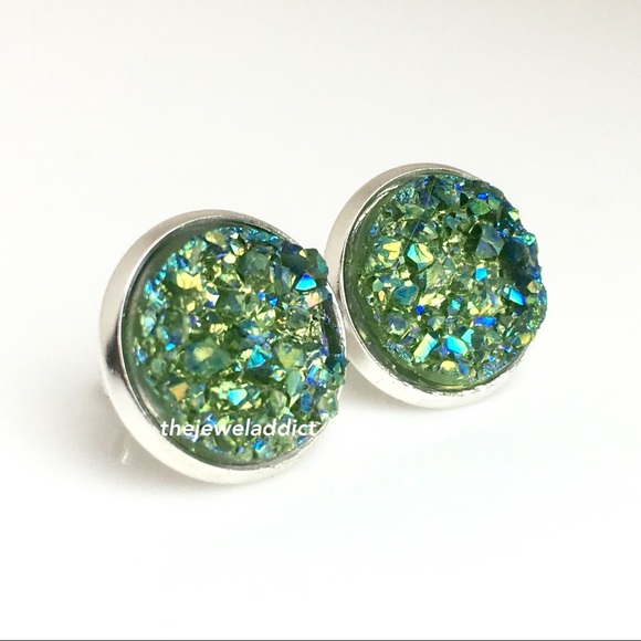 3 for 15🎀 olive Iridescent faux druzy studs - Picture 2 of 4